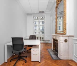 Bureau privé 10 m² 2 postes Coworking Cours de la Liberté Lyon 69003 - photo 1